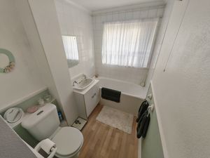 Photo 5- click for photo gallery